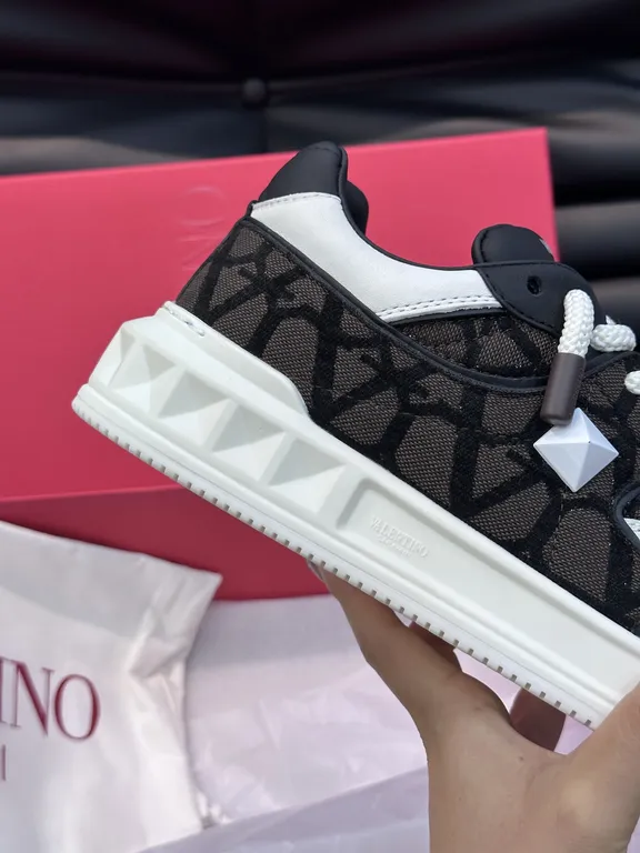 Valentino Shoe 